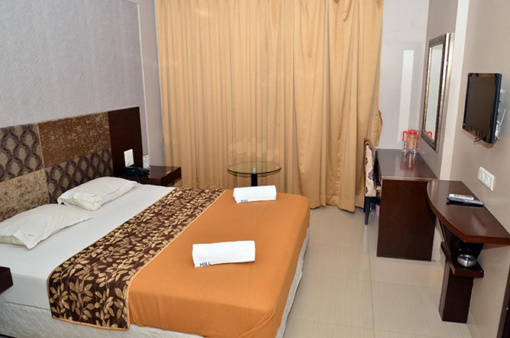Hotel Blue Lagoon Daman Chambre photo